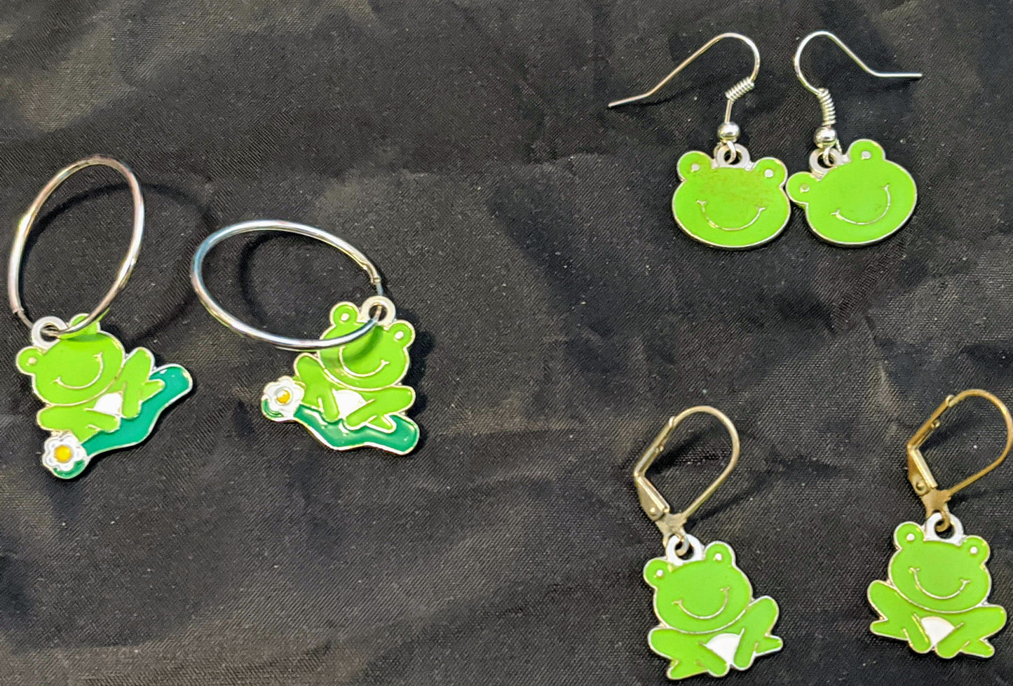 Adorable Frog Earrings Dangle Earrings Dragon & Wolf Designs   
