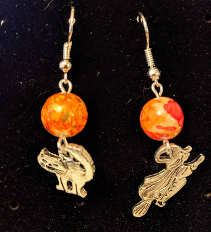 Halloween earrings. A witch and a her familiar! Beaded Earrings Dragon & Wolf Designs   