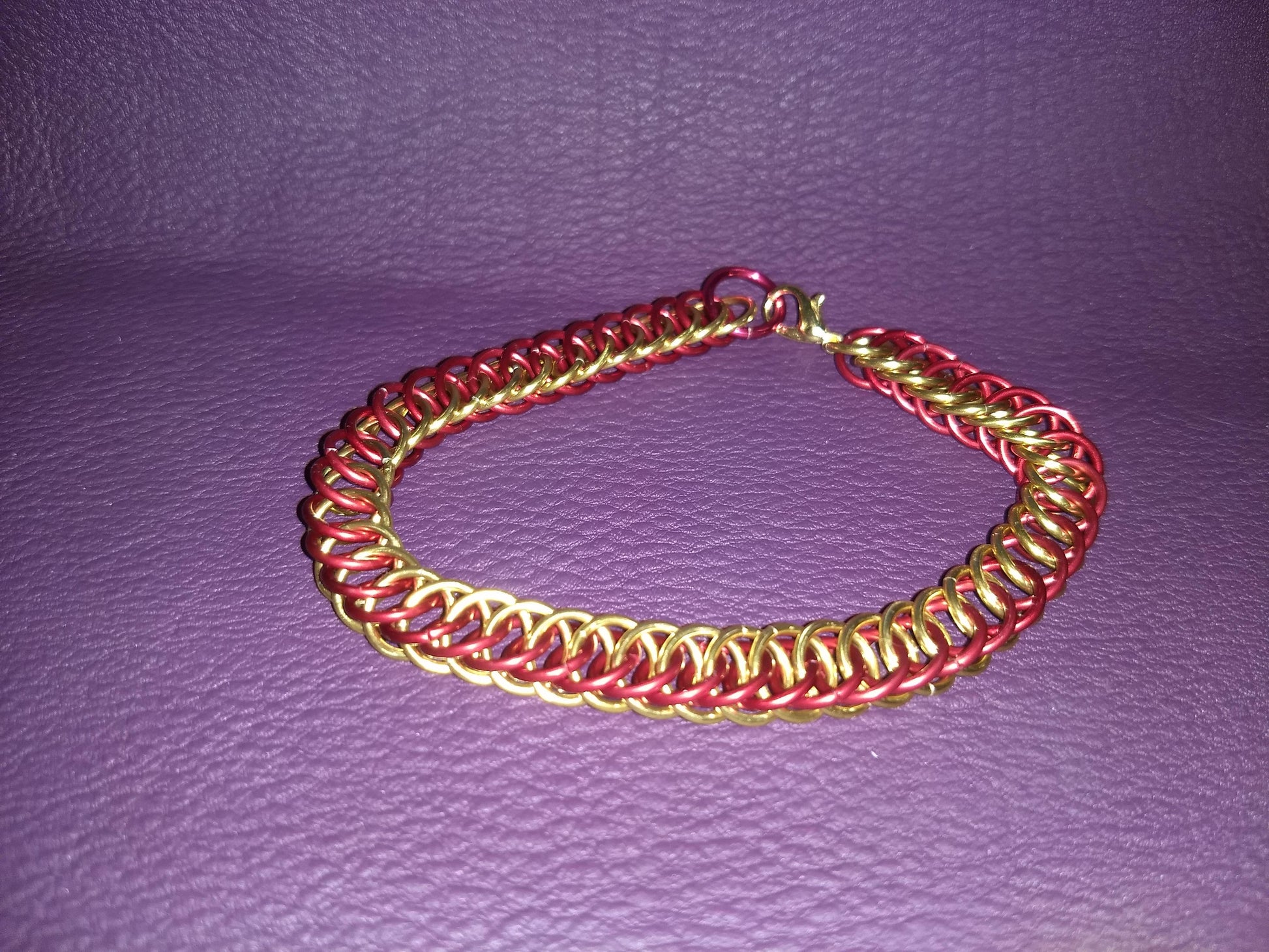 Wizarding House Chainmail bracelets Chainmail Bracelets Dragon & Wolf Designs Red/Gold  